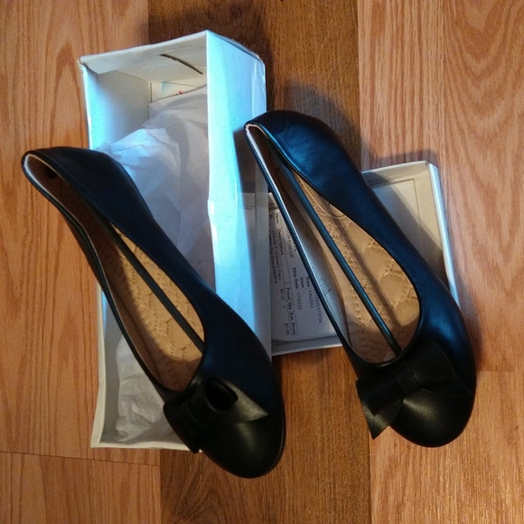 Victoria K Shoes - Victoria K black flags